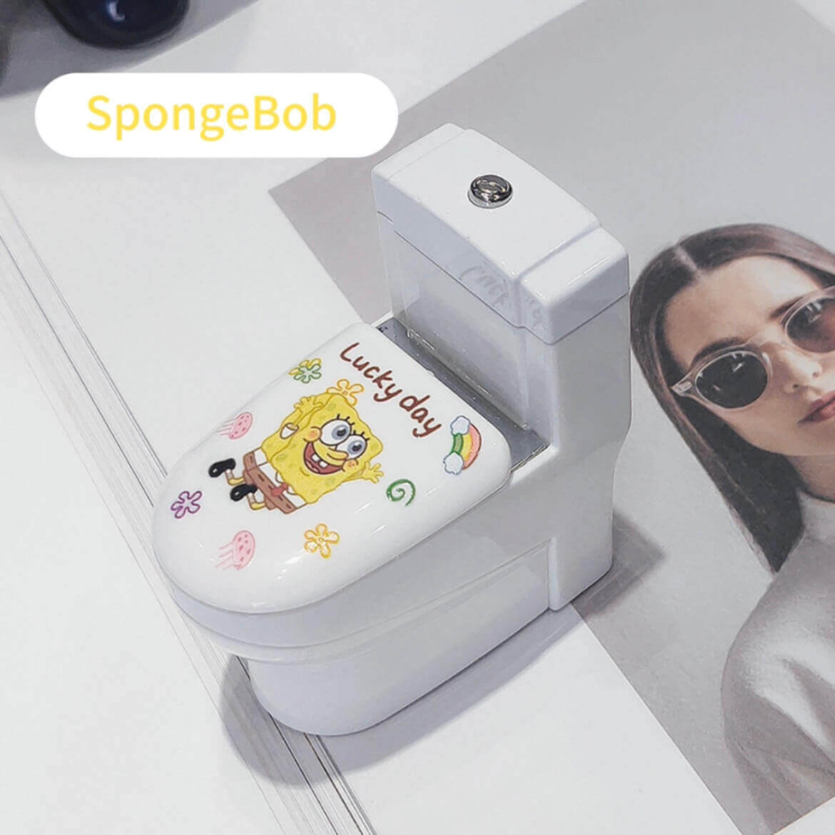 Funny Toilet Ashtray Lighter | 2-in-1 Novelty Smoking Accessory Desktop Lighter